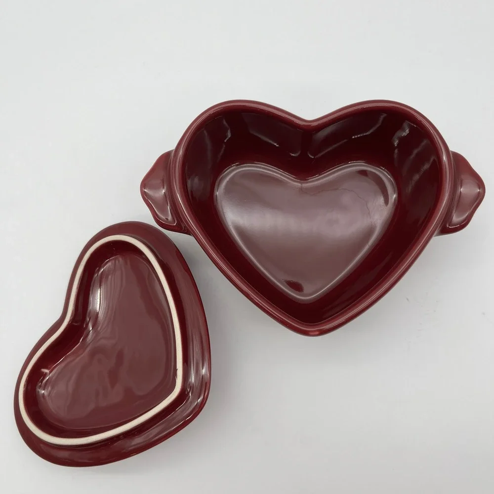 The Pioneer Woman Mini Cocotte Unisex OS Red Heart Stoneware Casserole‎ Dish Lid
